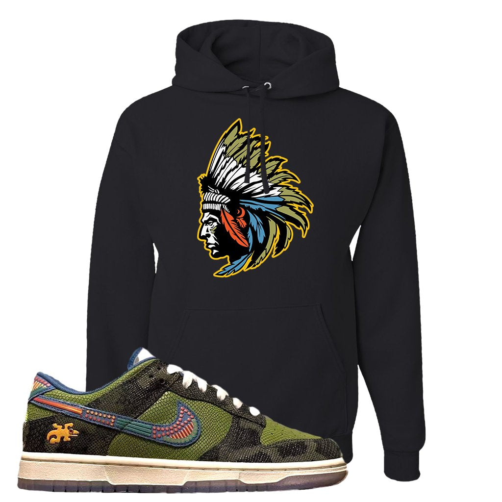 Siempre Familia Low Dunks Hoodie | Indian Chief, Black